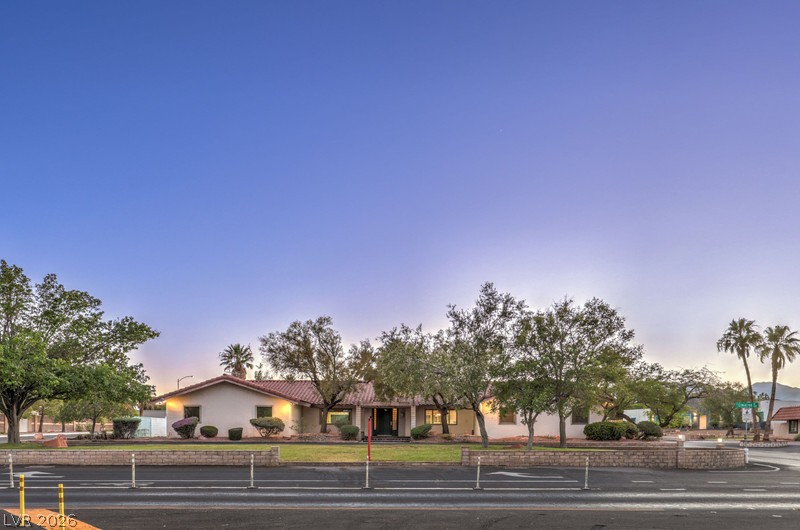 2135 South Cimarron Road Las Vegas NV 89117