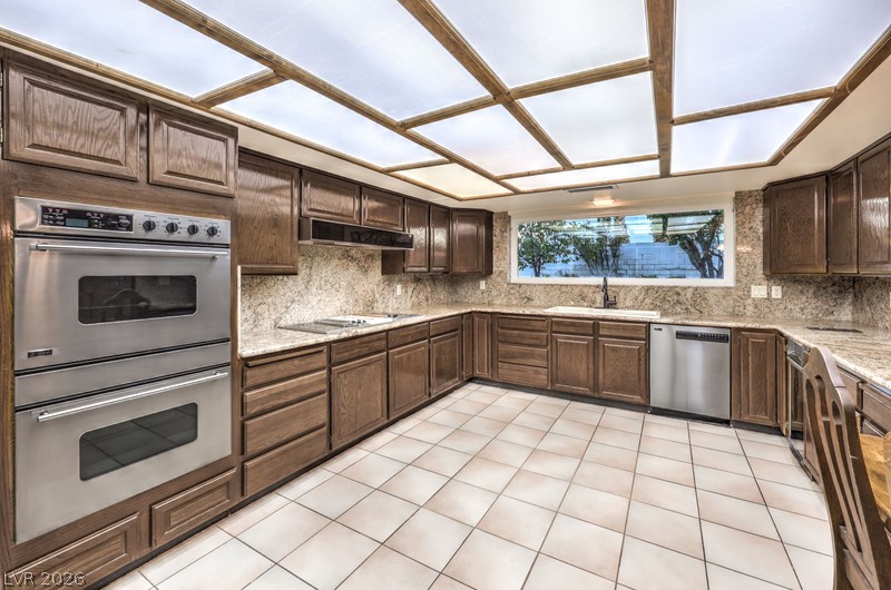 2135 South Cimarron Road Las Vegas NV 89117