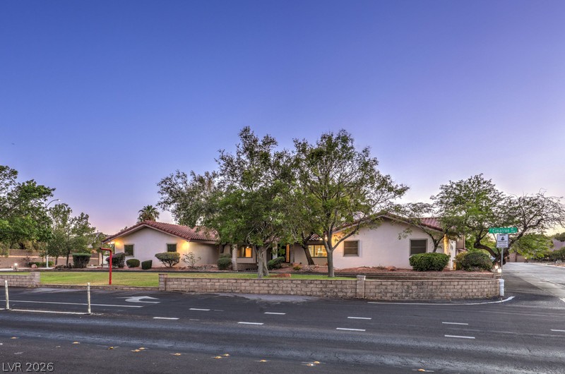 2135 South Cimarron Road Las Vegas NV 89117