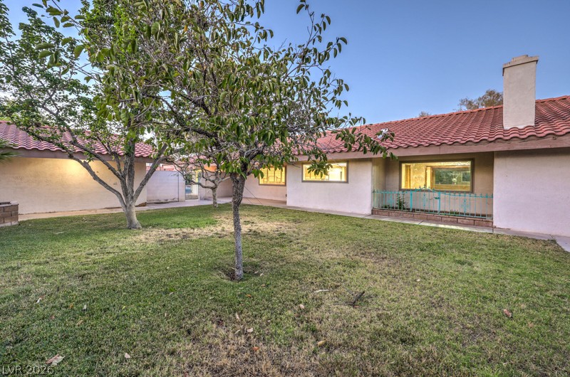 2135 South Cimarron Road Las Vegas NV 89117