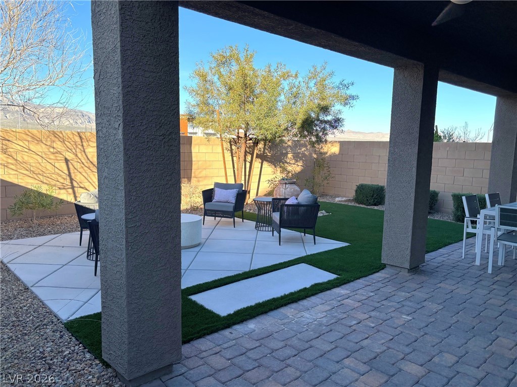 938 Hunter Shores Avenue North Las Vegas NV 89084