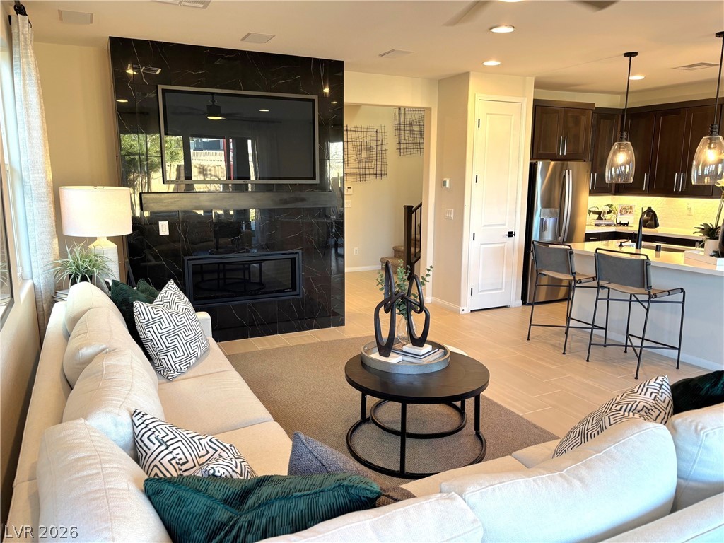 938 Hunter Shores Avenue North Las Vegas NV 89084
