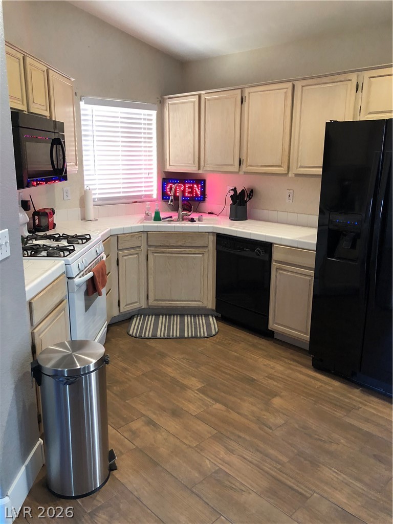 5830 Berry Hill Lane North Las Vegas NV 89031
