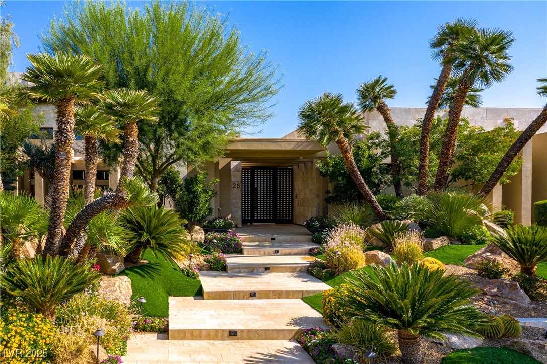 28 Painted Feather Way Las Vegas NV 89135