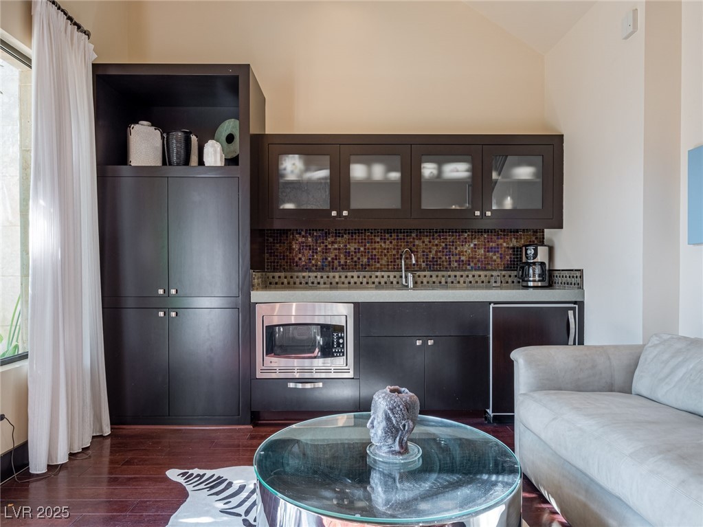 28 Painted Feather Way Las Vegas NV 89135