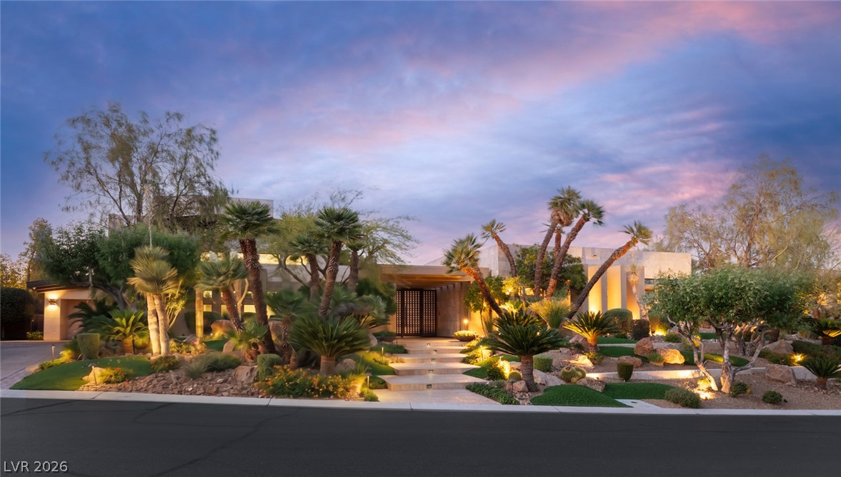 28 Painted Feather Way Las Vegas NV 89135