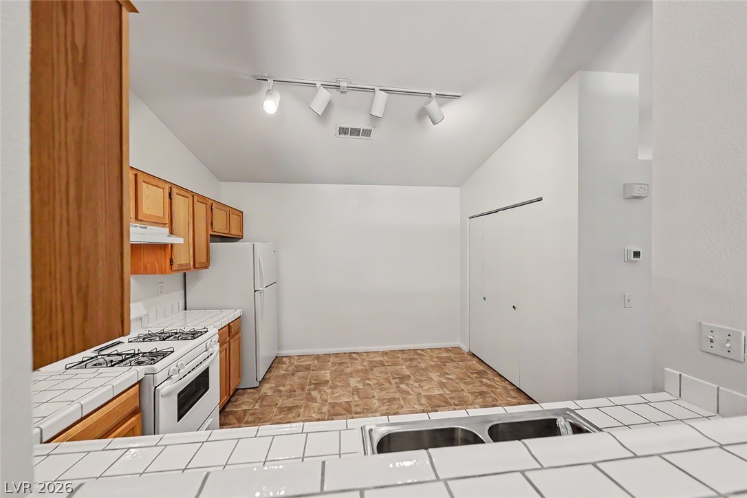124 Painted Valley Street Henderson NV 89074