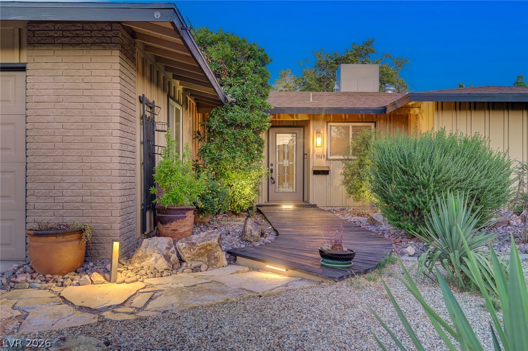 3949 Brighthill Avenue Las Vegas NV 89121