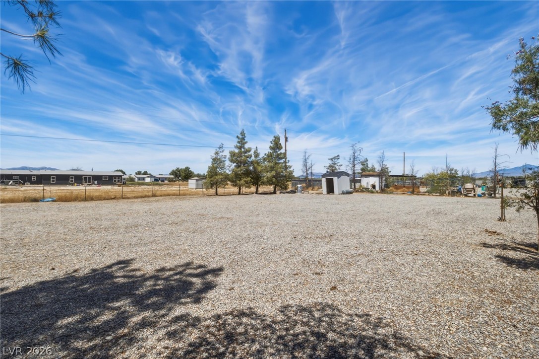 3890 Oakleaf Avenue Pahrump NV 89048