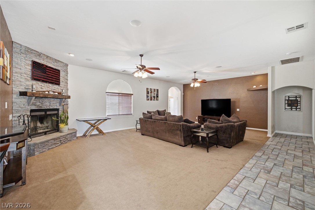 3890 Oakleaf Avenue Pahrump NV 89048