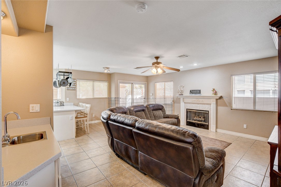 9364 Warm Waters Avenue Las Vegas NV 89129