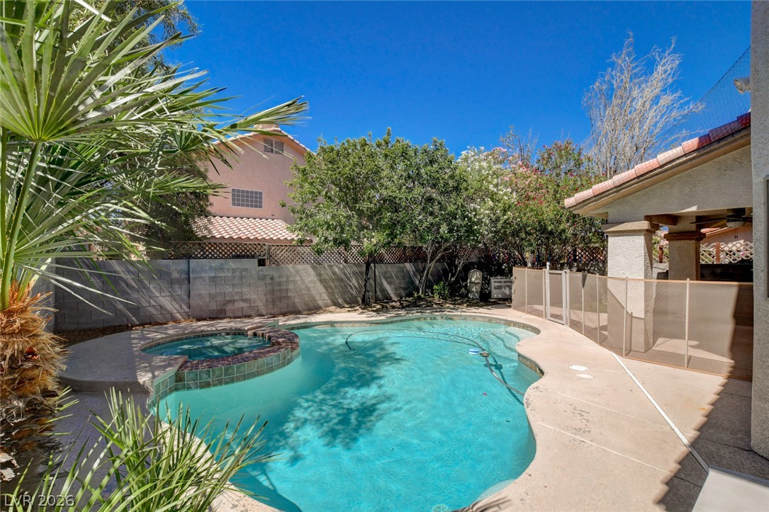 9364 Warm Waters Avenue Las Vegas NV 89129