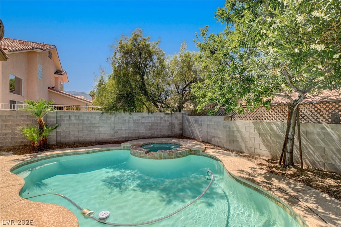 9364 Warm Waters Avenue Las Vegas NV 89129