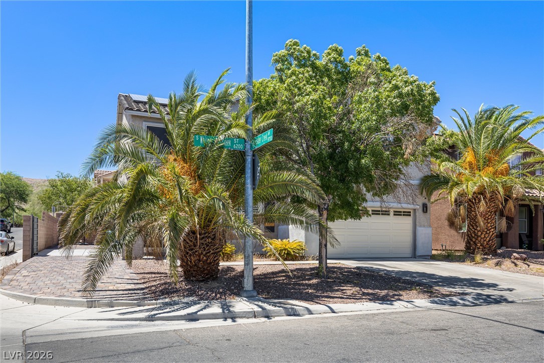6297 Whispering Creek Street Las Vegas NV 89148
