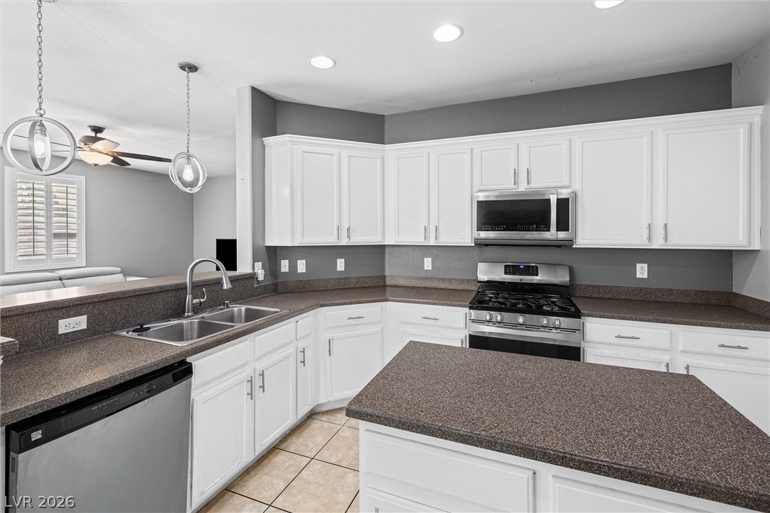 6297 Whispering Creek Street Las Vegas NV 89148