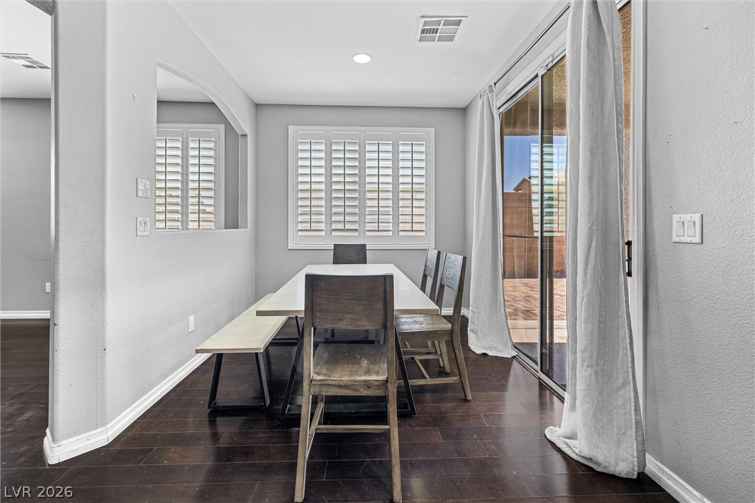 6297 Whispering Creek Street Las Vegas NV 89148
