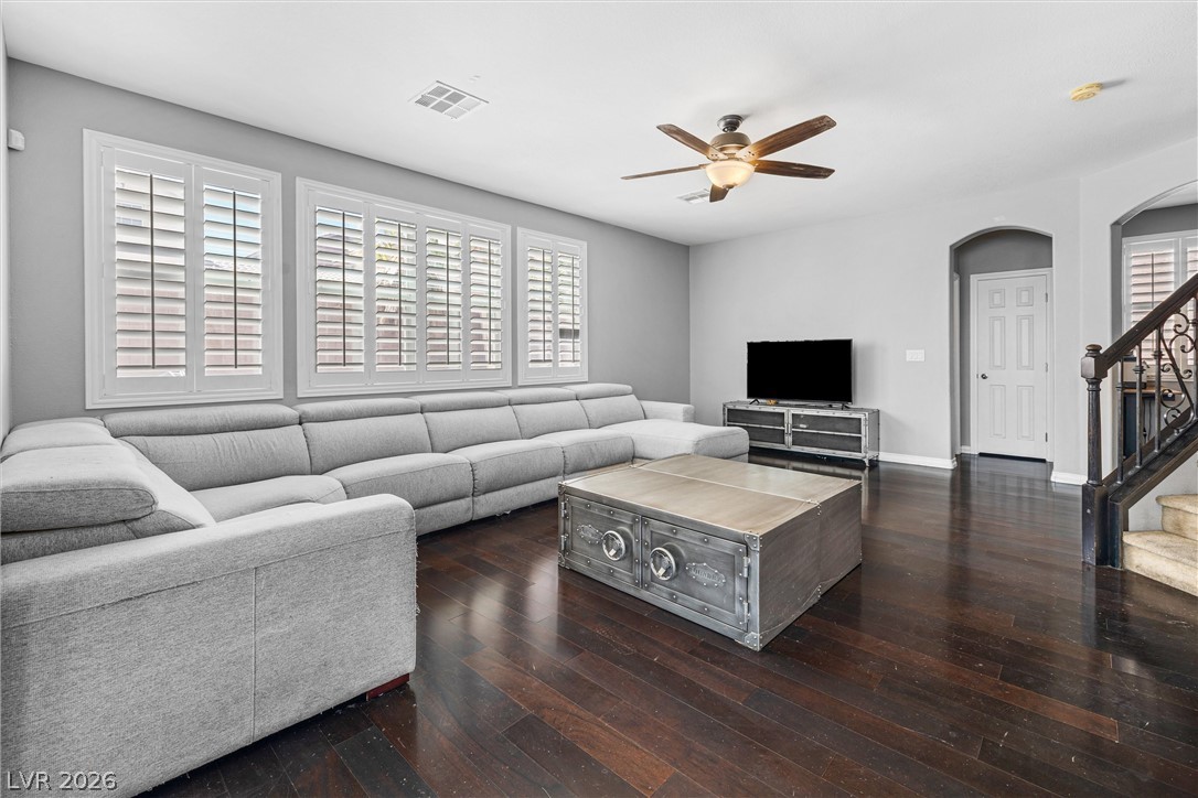 6297 Whispering Creek Street Las Vegas NV 89148