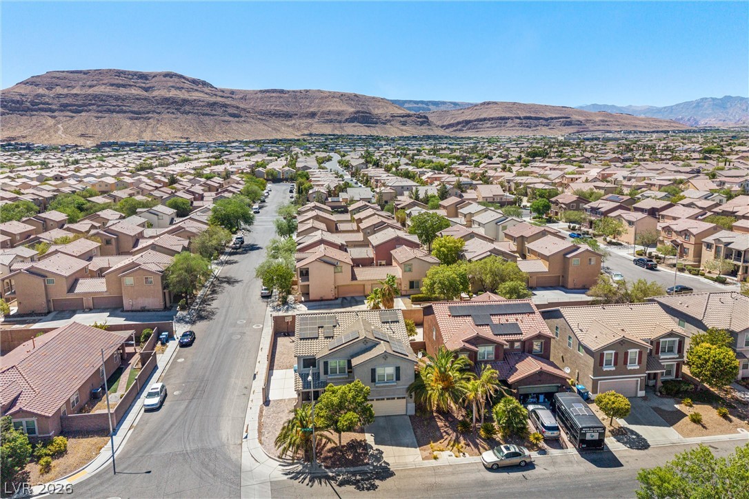 6297 Whispering Creek Street Las Vegas NV 89148