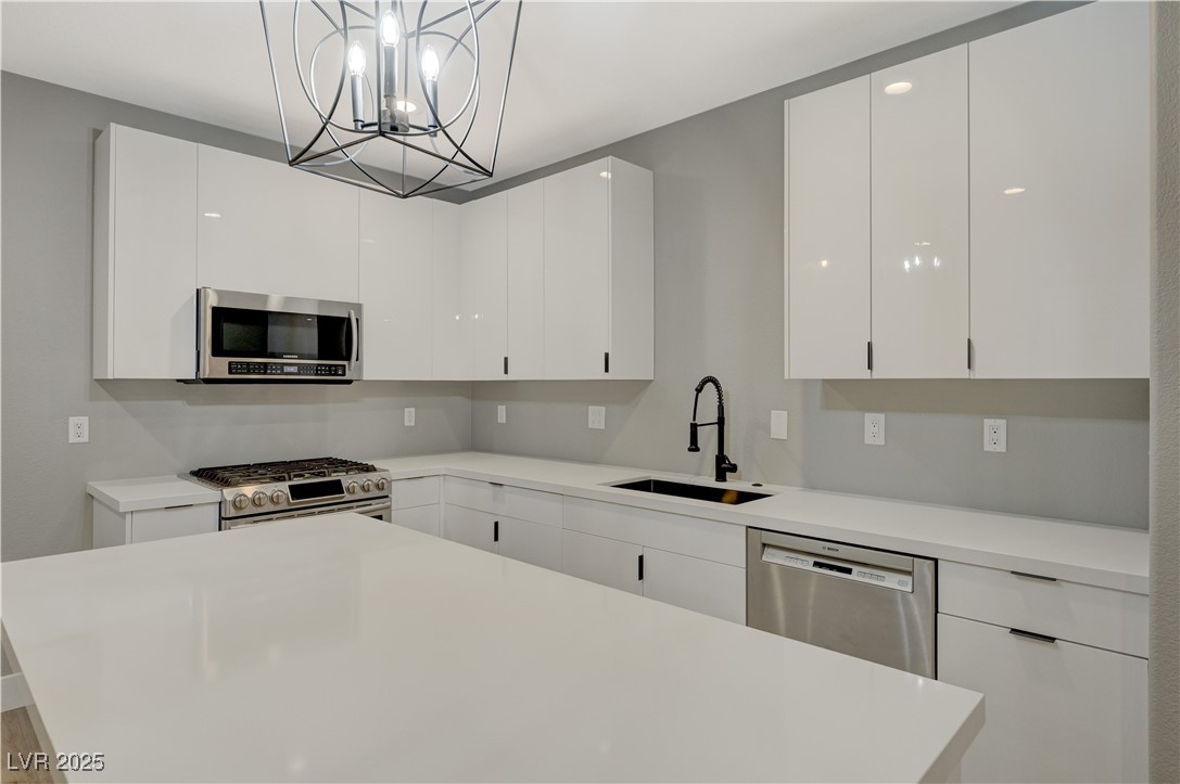 909 Rhyolite Terrace Henderson NV 89011