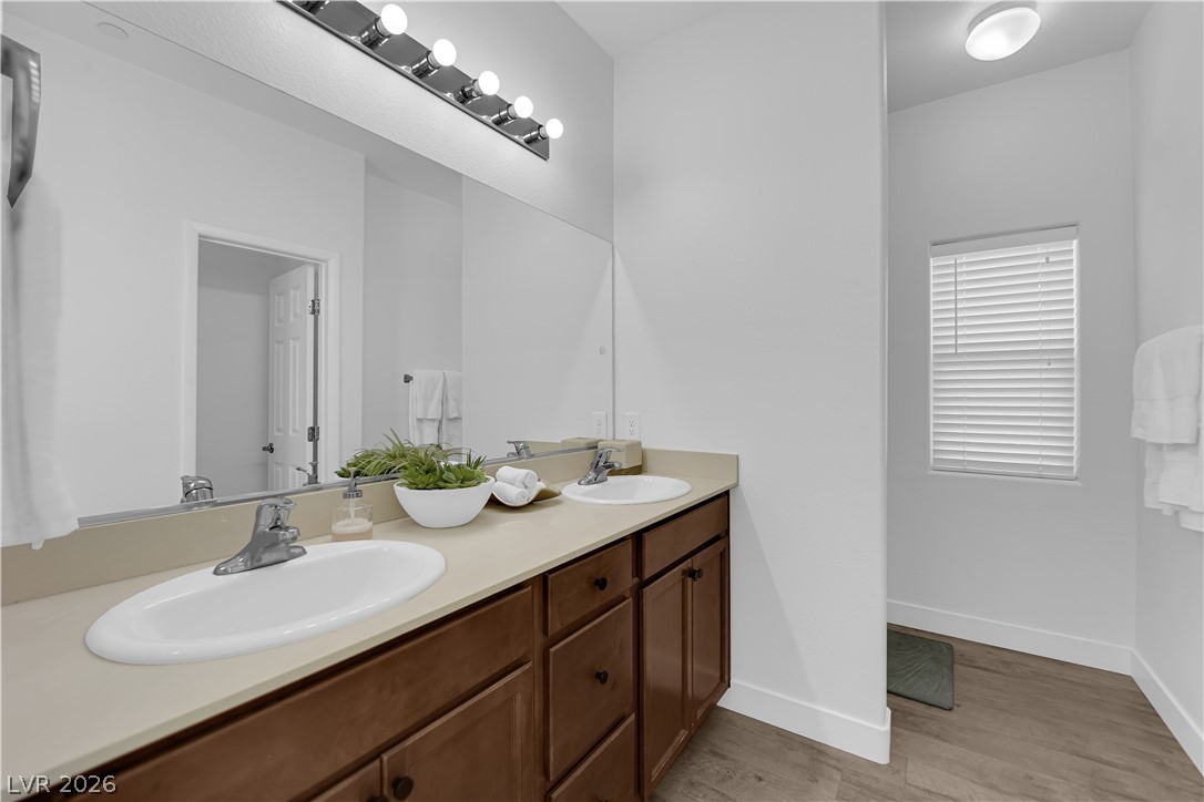 6489 Burns Allen Avenue 102 Las Vegas NV 89122