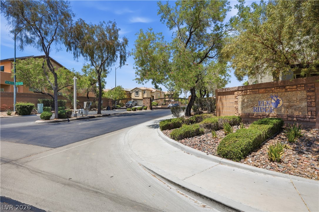 9816 Red Horse Street Las Vegas NV 89143