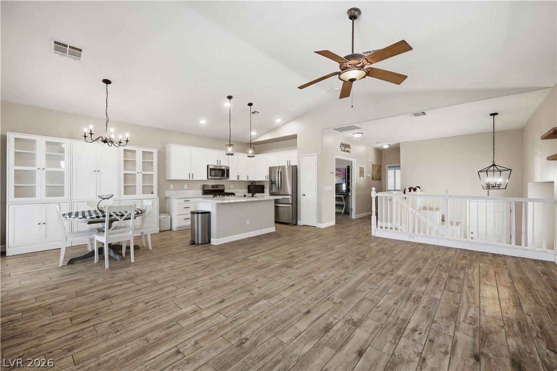 9816 Red Horse Street Las Vegas NV 89143