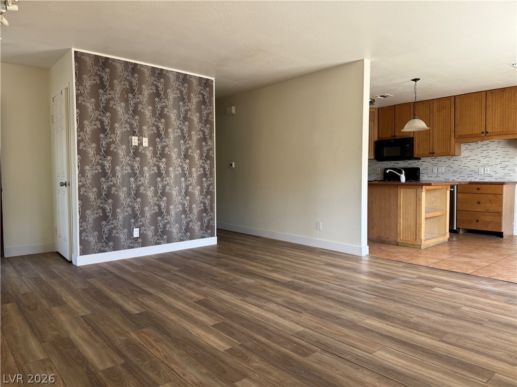 6162 Meadow Vista Lane Las Vegas NV 89103