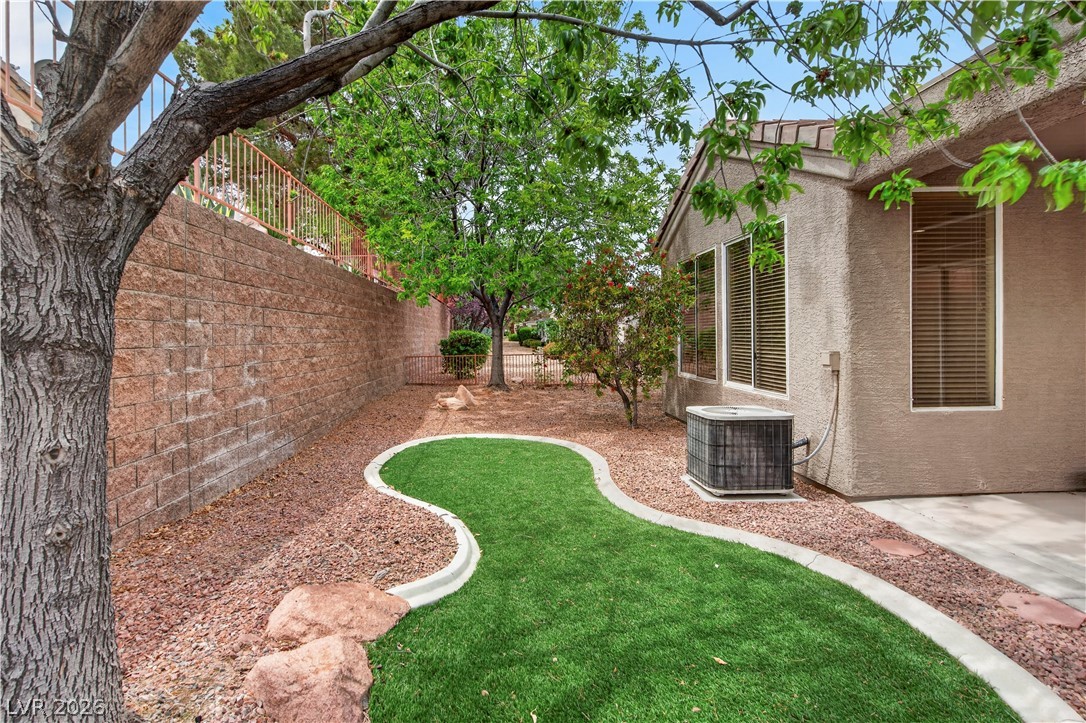 2123 Point Mallard Drive Henderson NV 89012