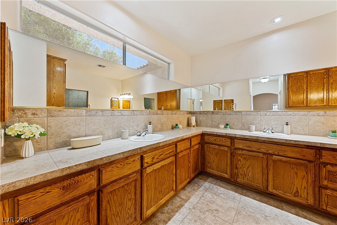 2201 Valentine Avenue Pahrump NV 89048