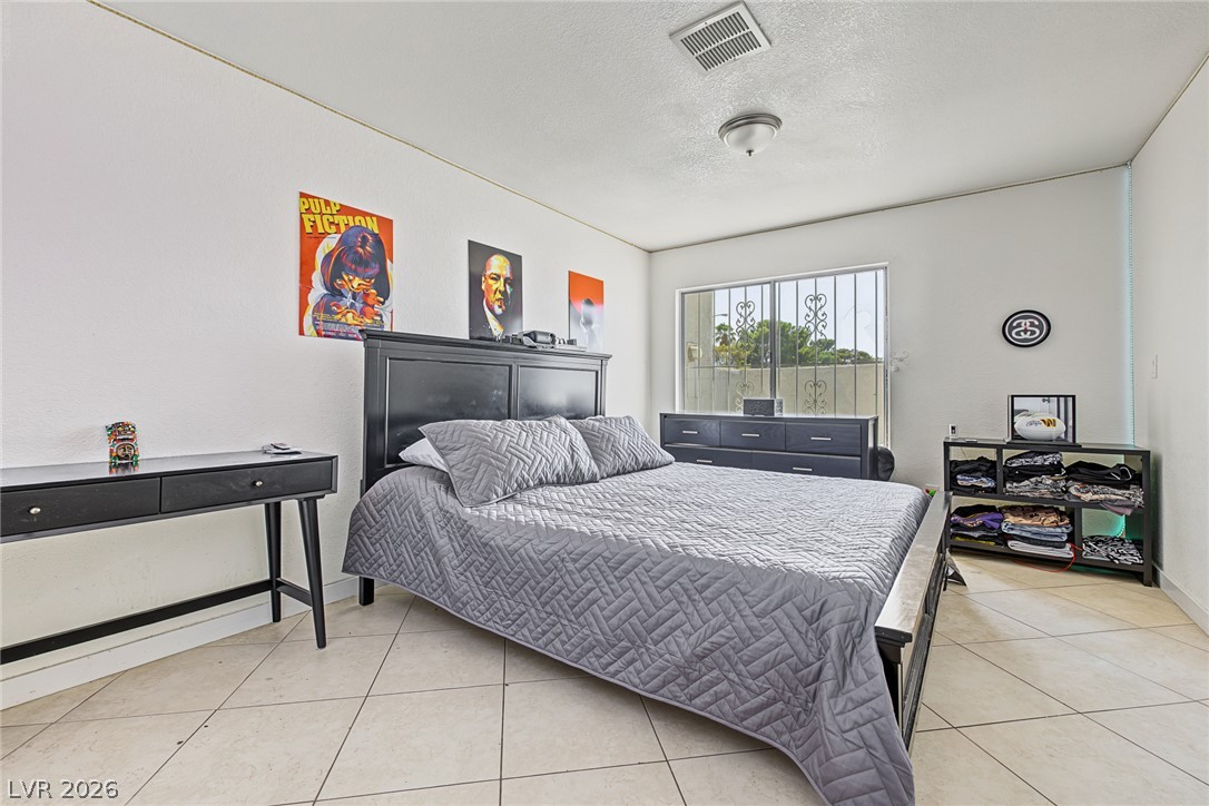 6992 Quarry Drive Las Vegas NV 89147