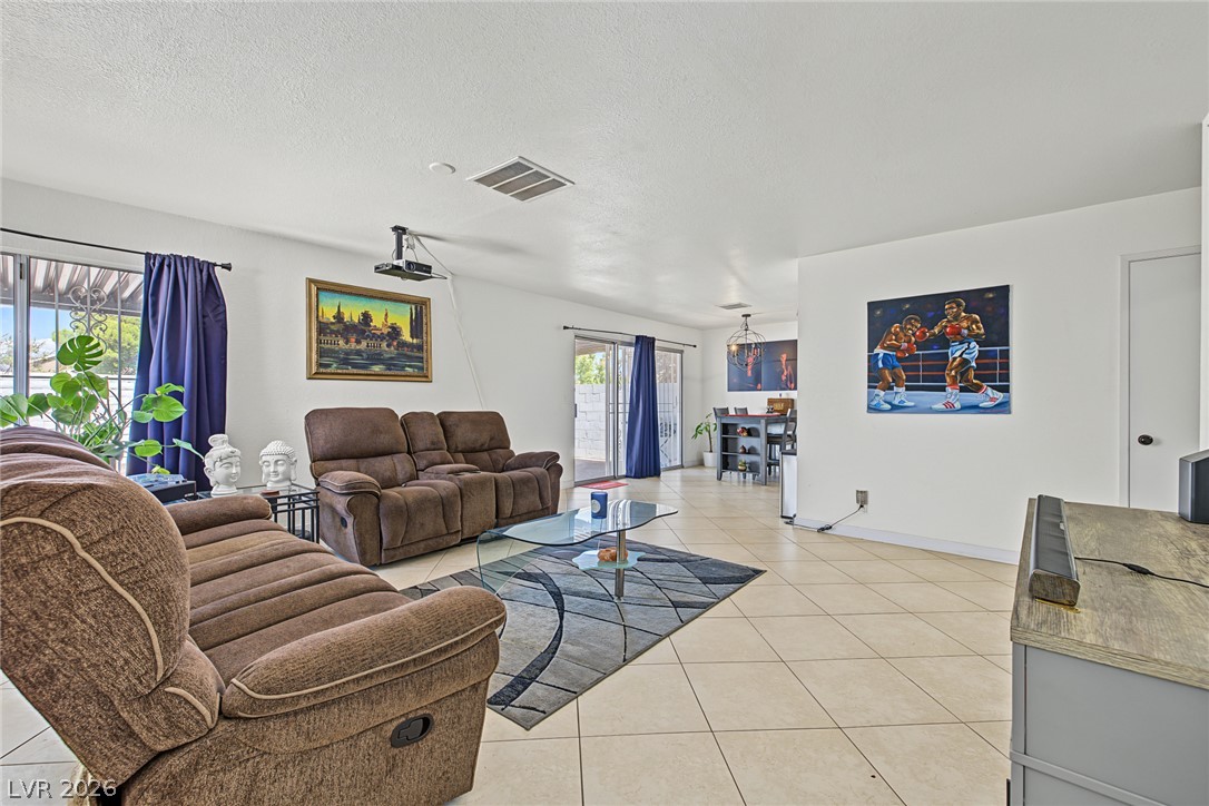 6992 Quarry Drive Las Vegas NV 89147