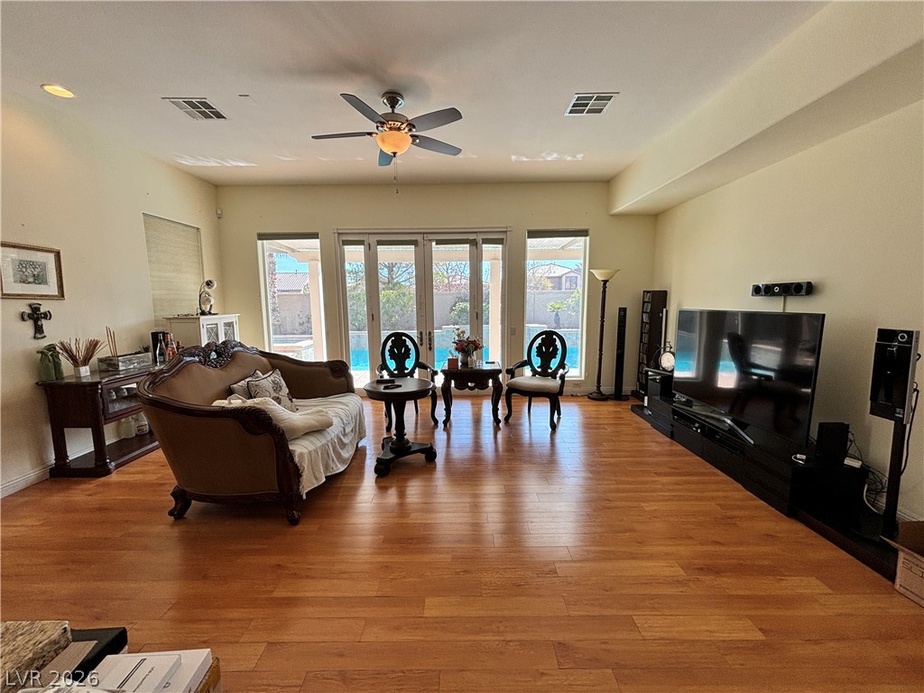 932 Viscanio Place Las Vegas NV 89138