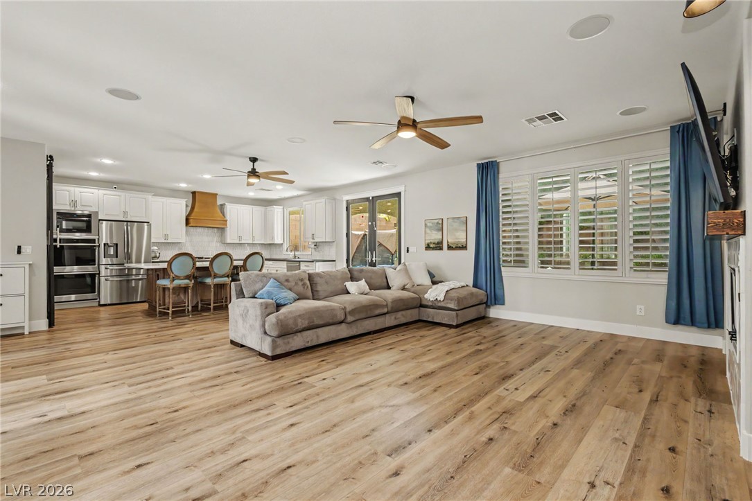 7423 Bretton Oaks Street Las Vegas NV 89166