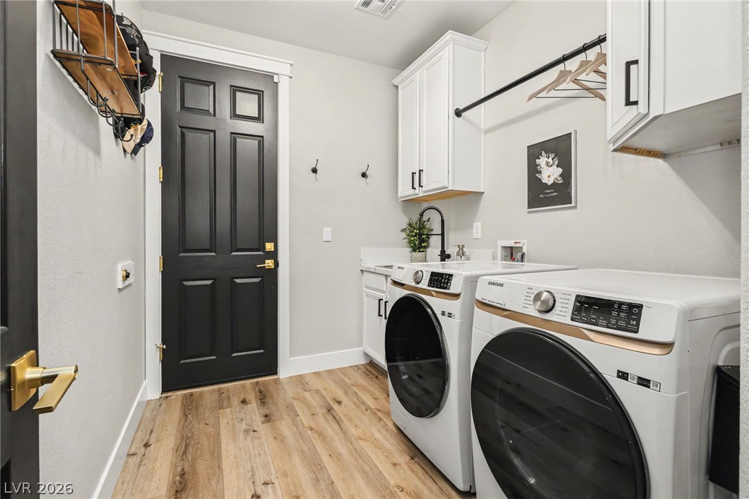 7423 Bretton Oaks Street Las Vegas NV 89166