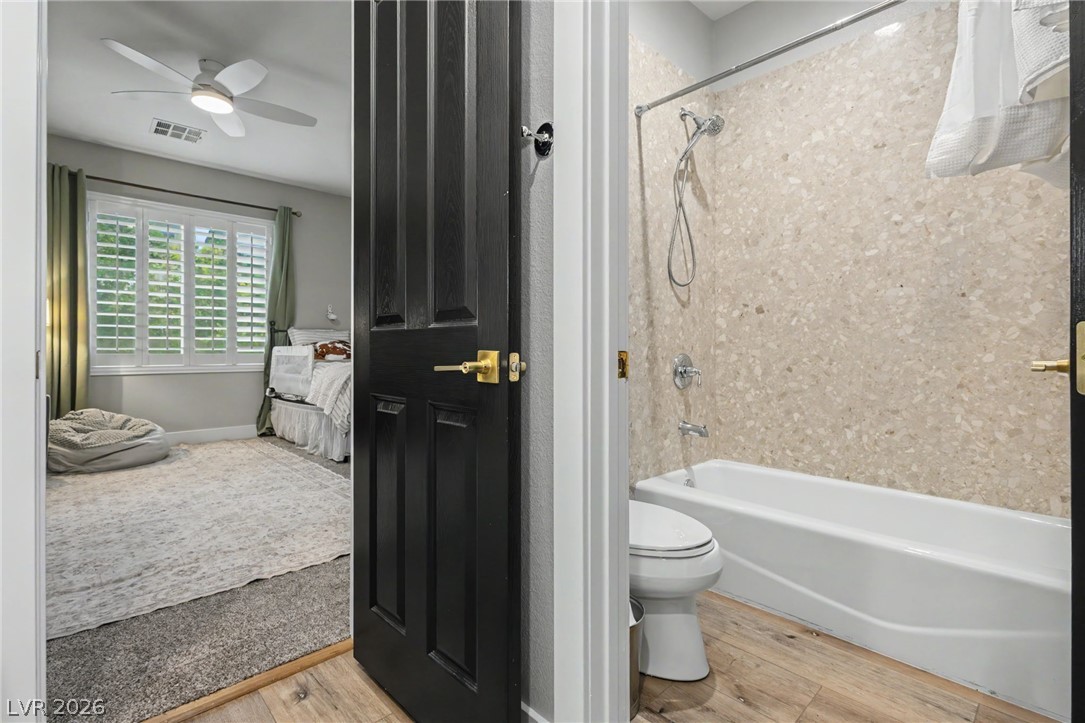 7423 Bretton Oaks Street Las Vegas NV 89166
