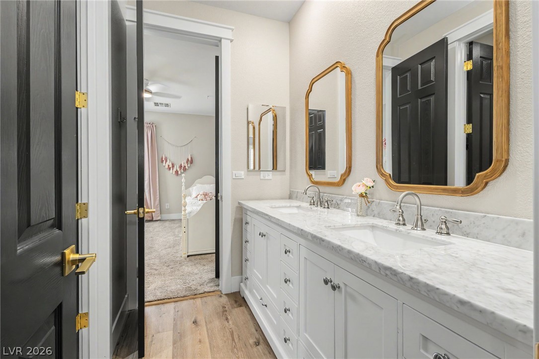 7423 Bretton Oaks Street Las Vegas NV 89166