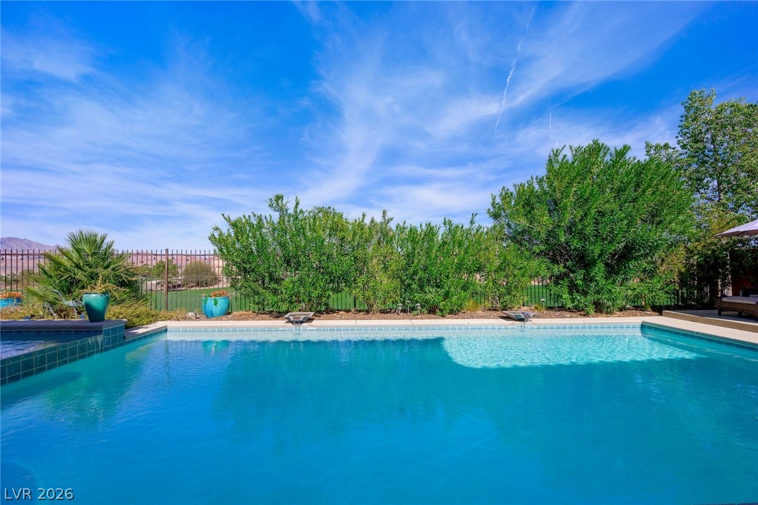 464 Via Del Foro Drive Henderson NV 89011