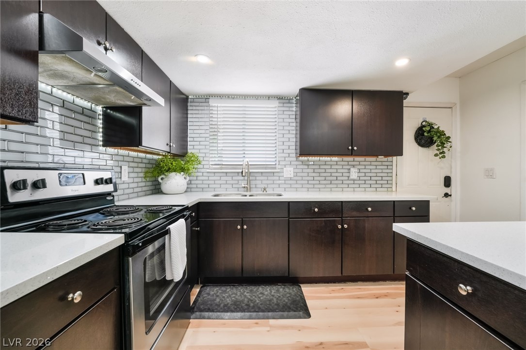 2004 Winwood Street Las Vegas NV 89108