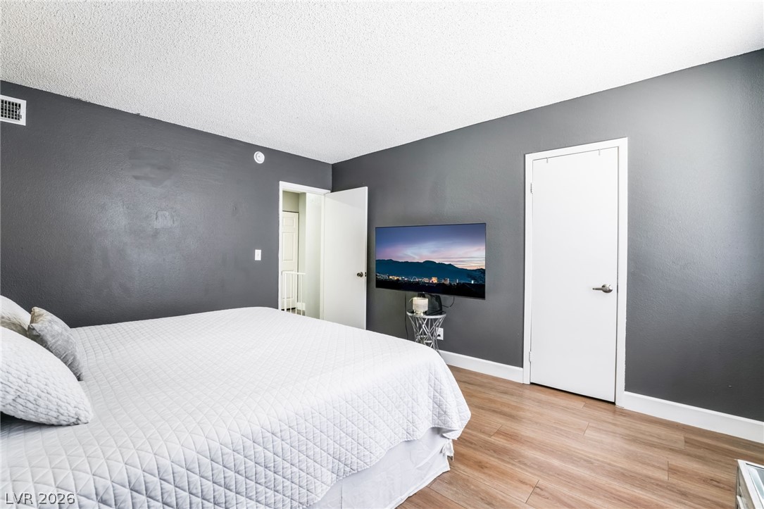 2004 Winwood Street Las Vegas NV 89108