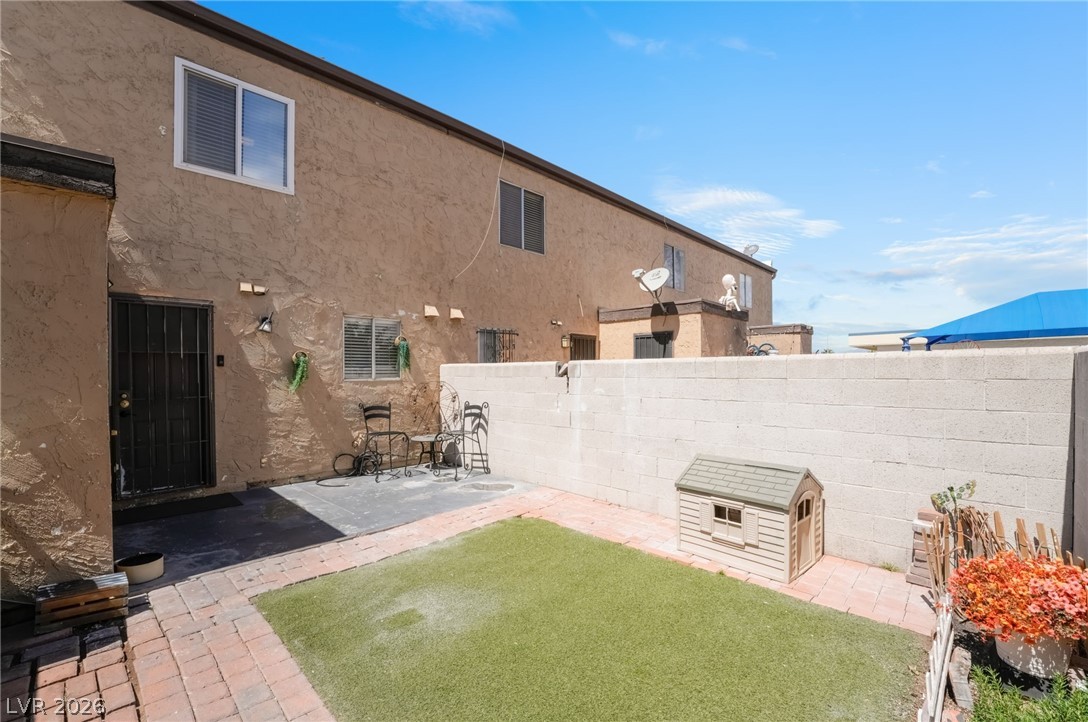 2004 Winwood Street Las Vegas NV 89108