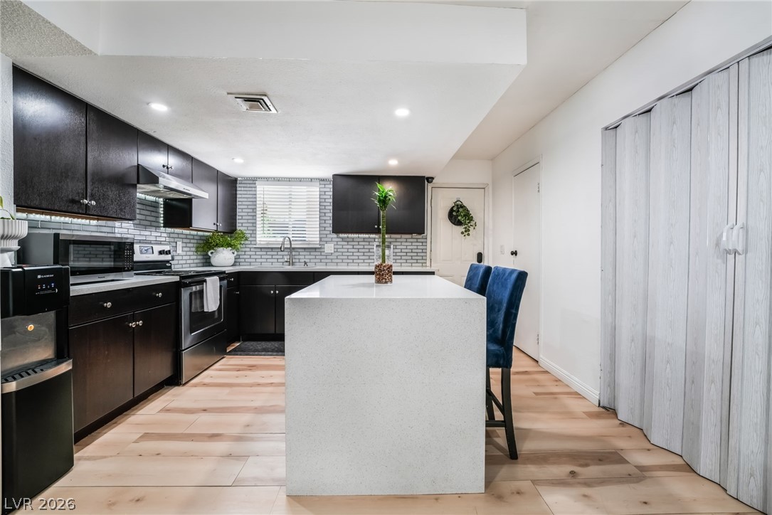 2004 Winwood Street Las Vegas NV 89108