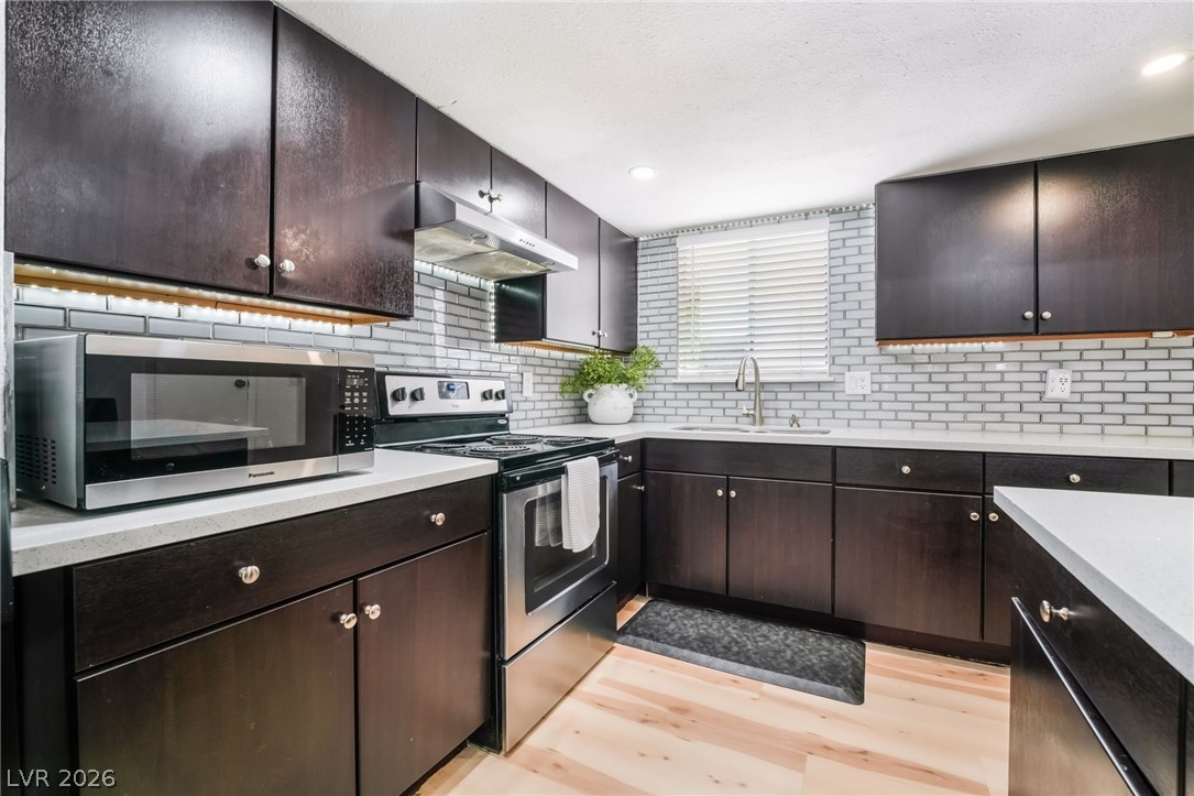 2004 Winwood Street Las Vegas NV 89108
