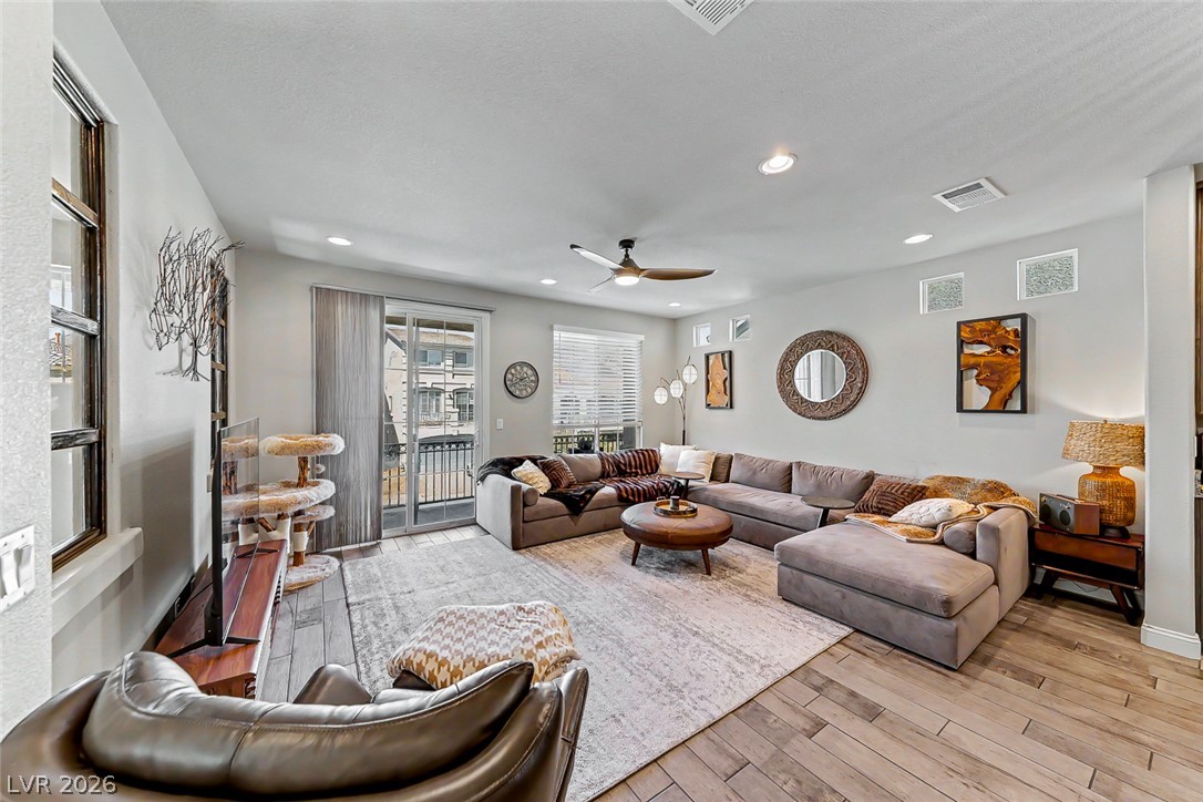 7064 Adler Falls Street Las Vegas NV 89118