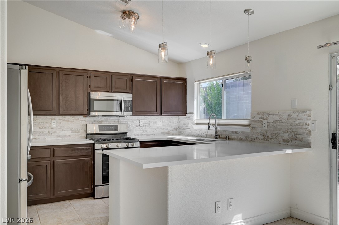 9505 Glengarry Drive Las Vegas NV 89129