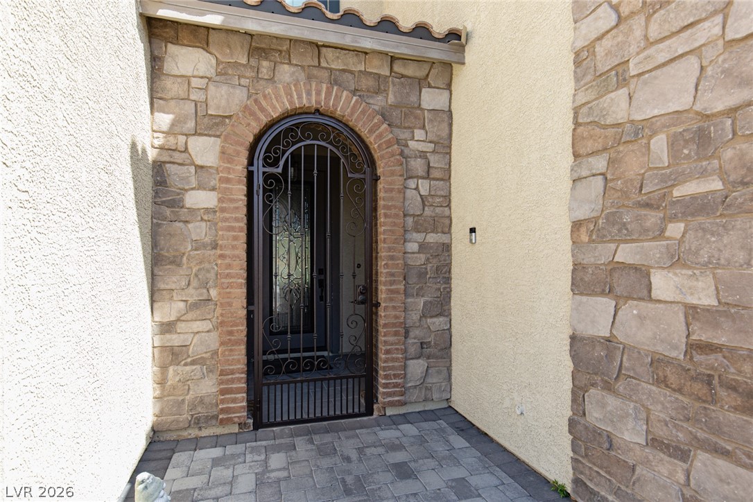 824 Claystone Ridge Avenue North Las Vegas NV 89084