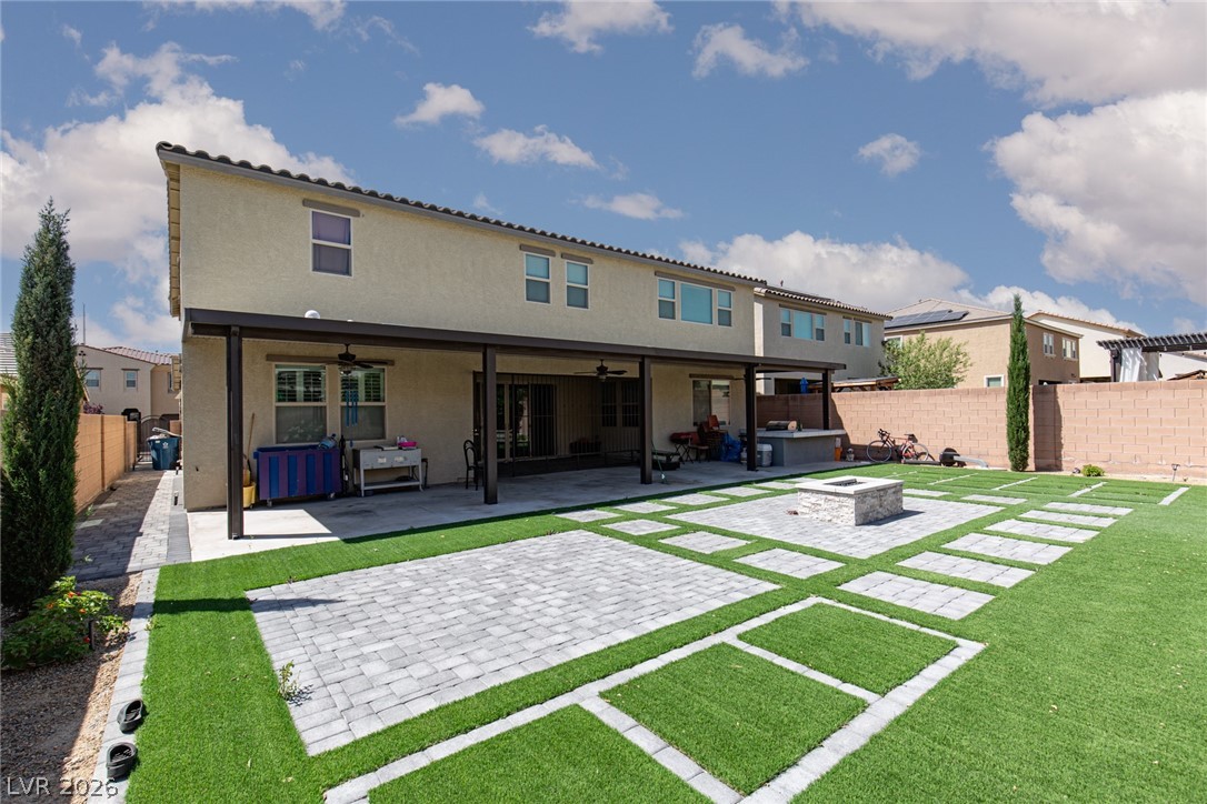 824 Claystone Ridge Avenue North Las Vegas NV 89084