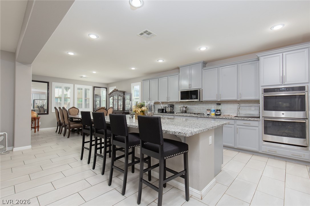 824 Claystone Ridge Avenue North Las Vegas NV 89084