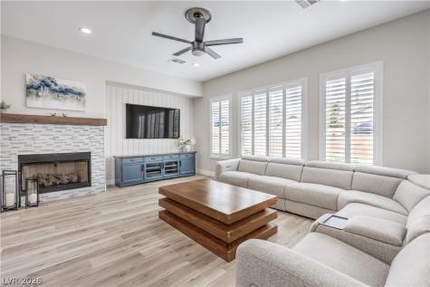 5012 Hacienda Grande Avenue Las Vegas NV 89141