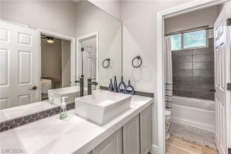 5012 Hacienda Grande Avenue Las Vegas NV 89141