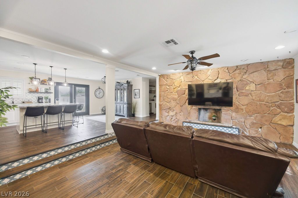 8715 West Hammer Lane Las Vegas NV 89149